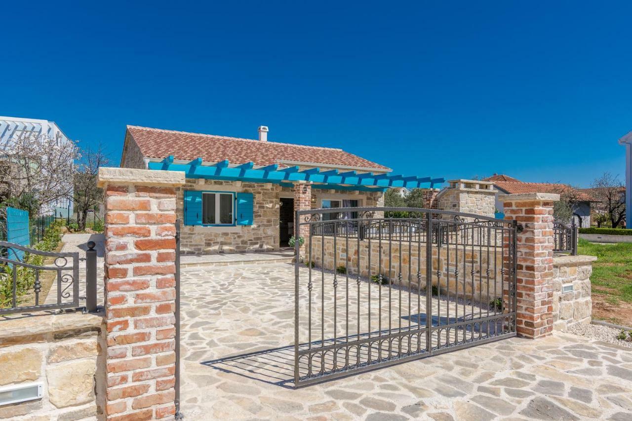 Villa Delozija Sukošan Exterior foto