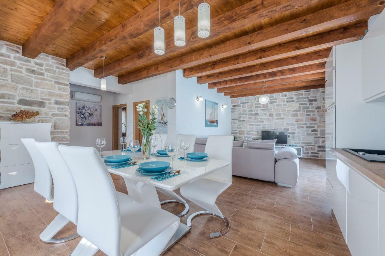 Villa Delozija Sukošan Exterior foto